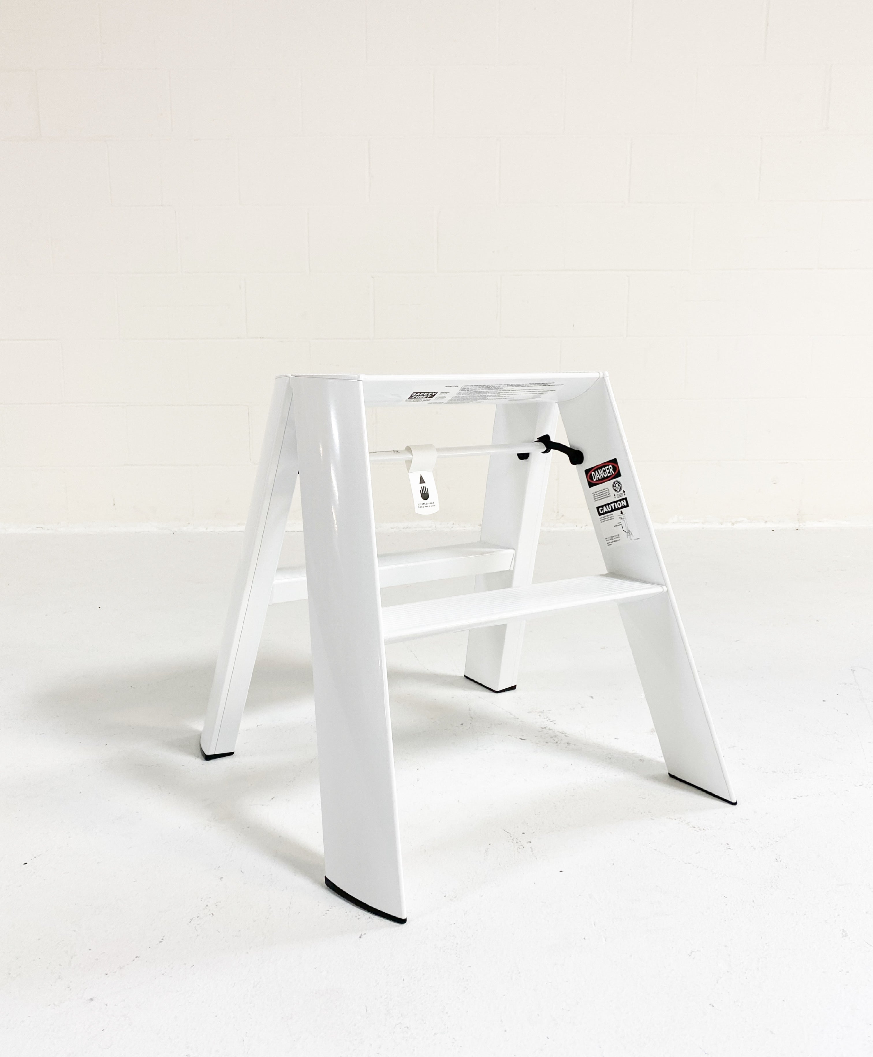 Lucano Wide 2-Step Ladder - White