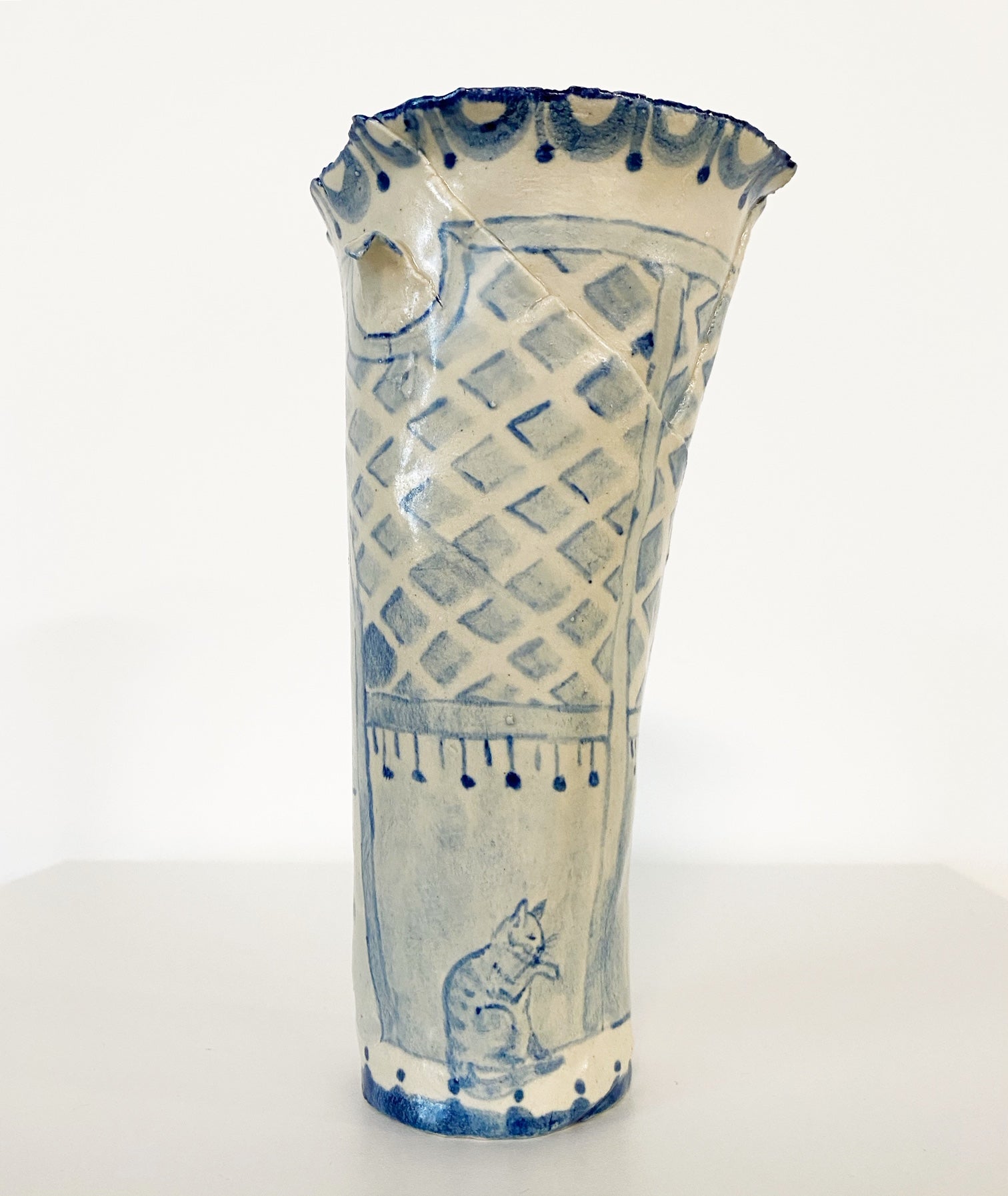 Garden Trellis Vase. - FORSYTH