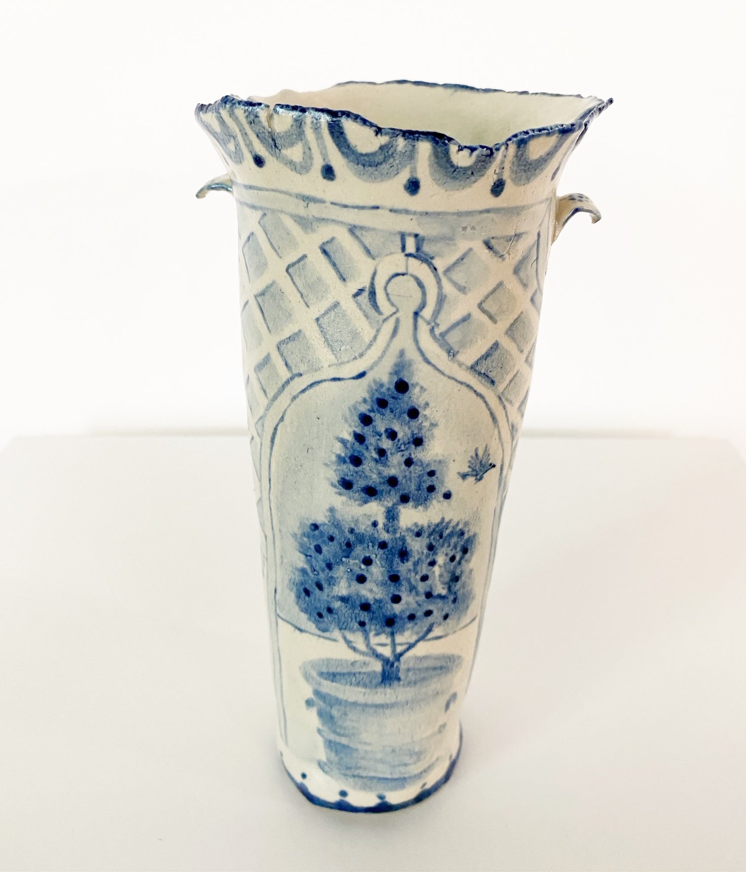Garden Trellis Vase. - FORSYTH