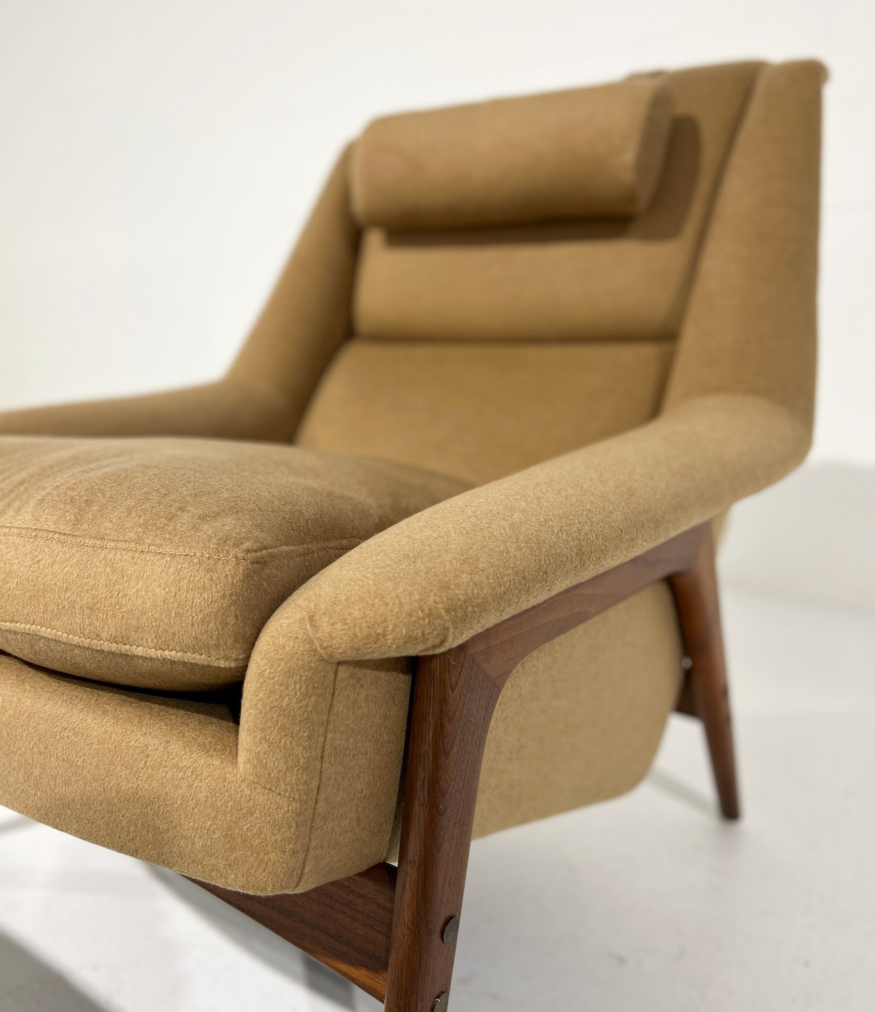 Profil Lounge Chair and Ottoman in Loro Piana Cashmere