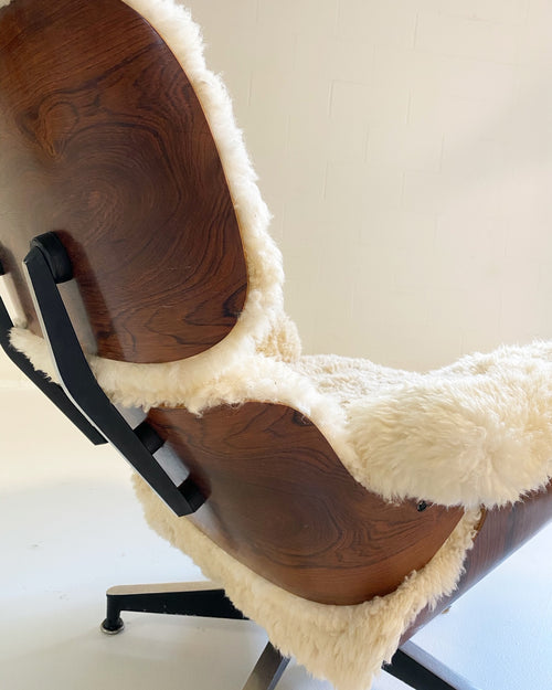 670 Lounge Chair and 671 Ottoman in California Sheepskin