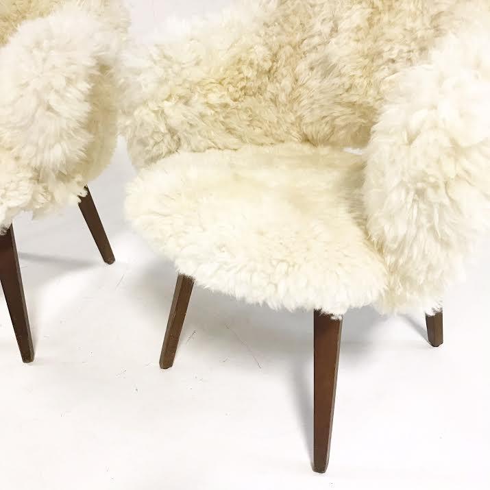 Executive Armchairs in Brazilian Sheepskin - FORSYTH