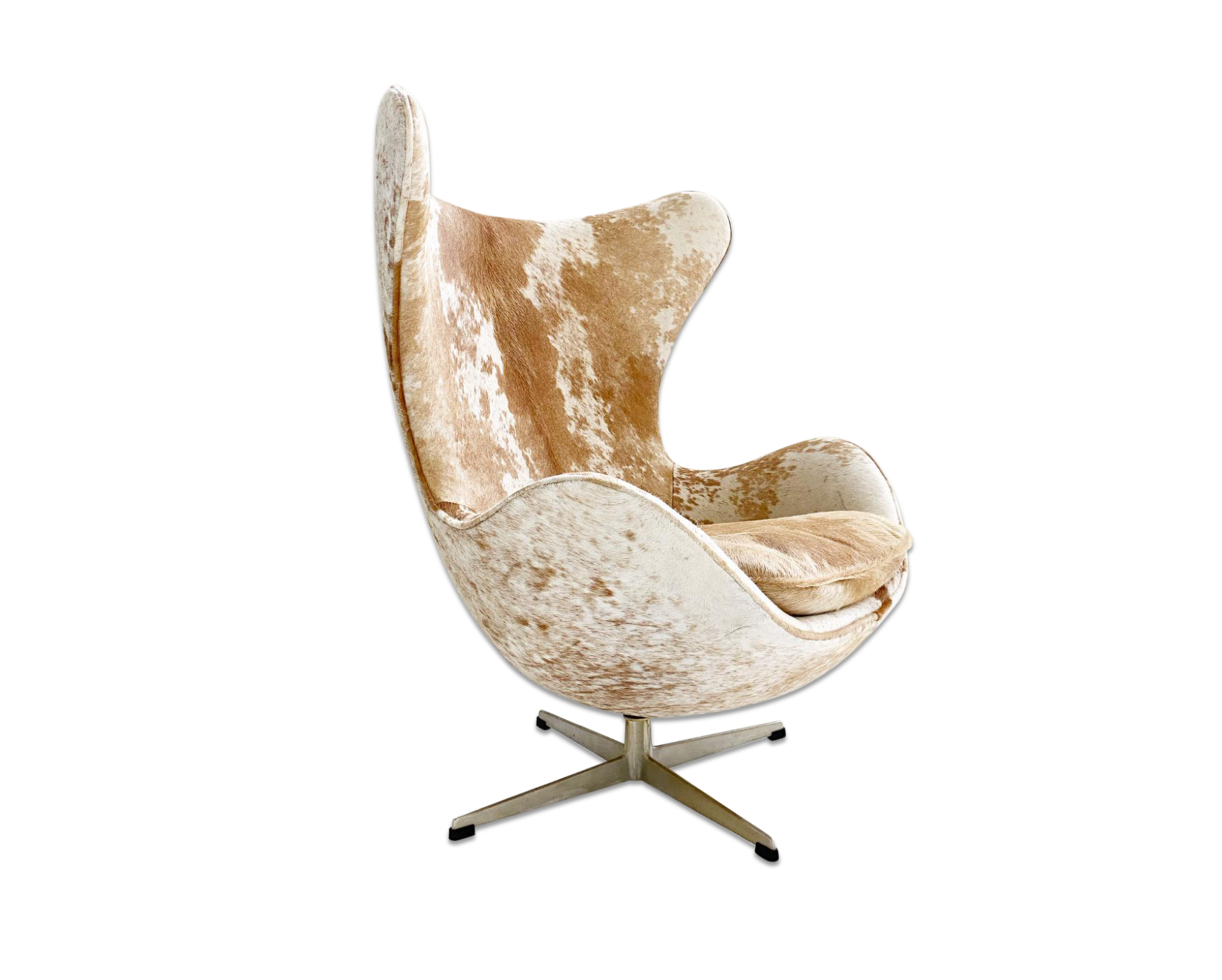 Egg Chair in Brazilian Cowhide - FORSYTH