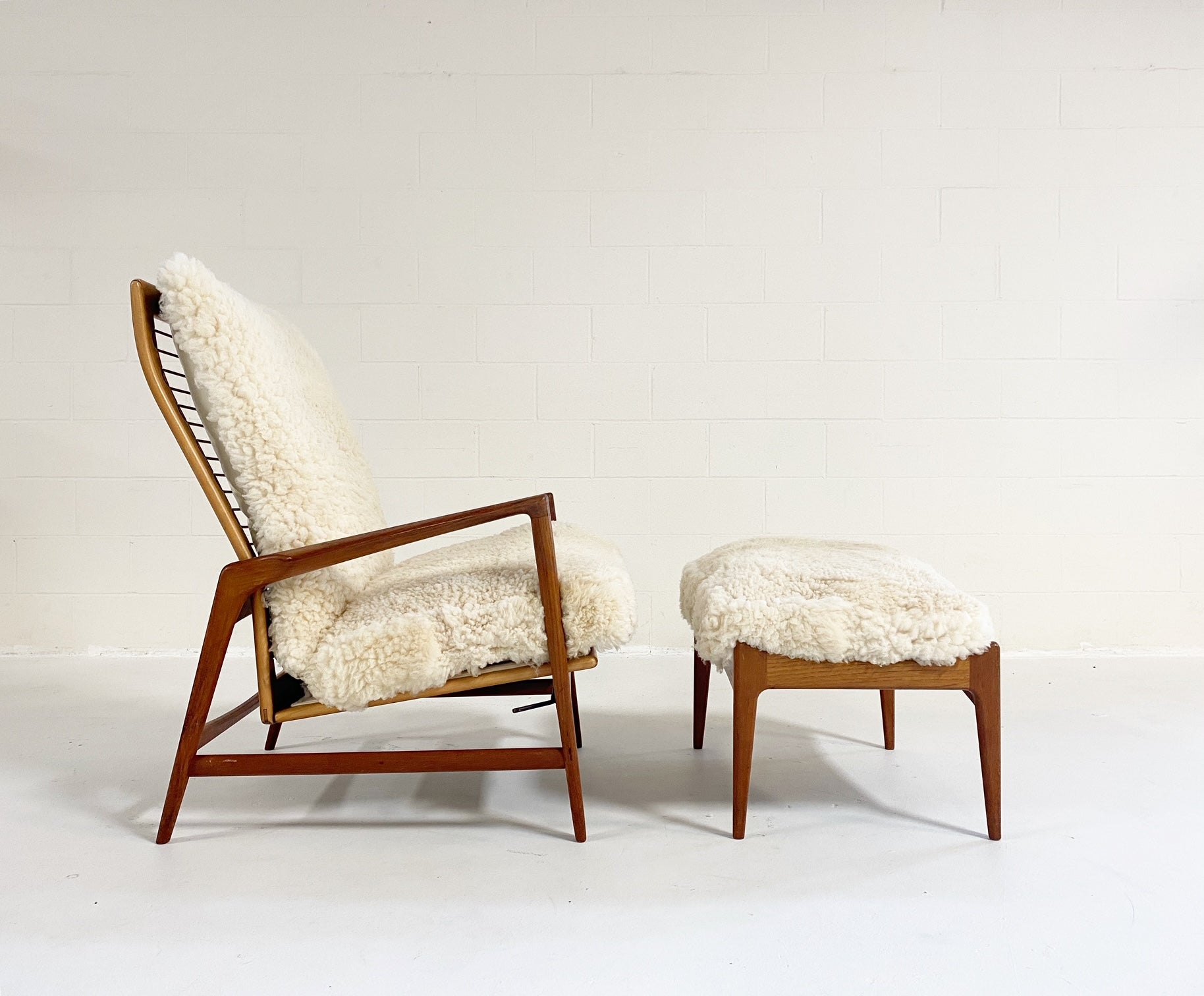 Lounge Chair and Ottoman