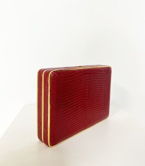 The Square Compact Case in Lizard - Chili Red