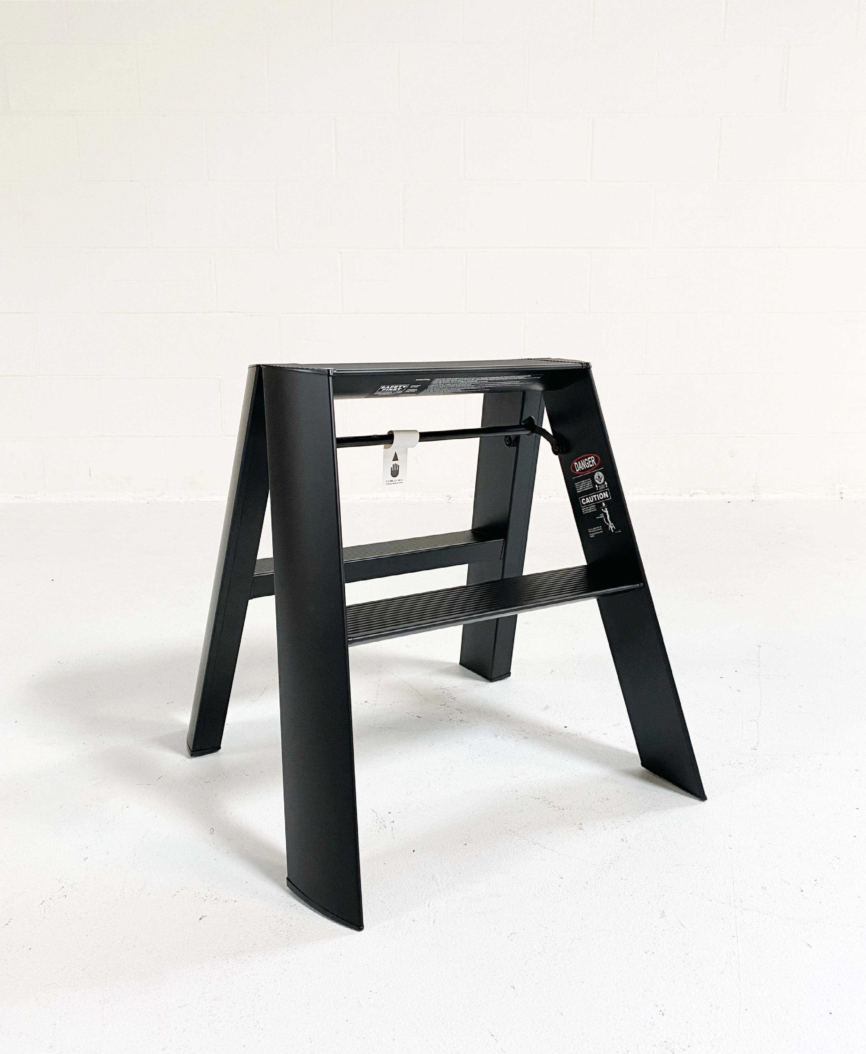Lucano Wide 2-Step Ladder - Black
