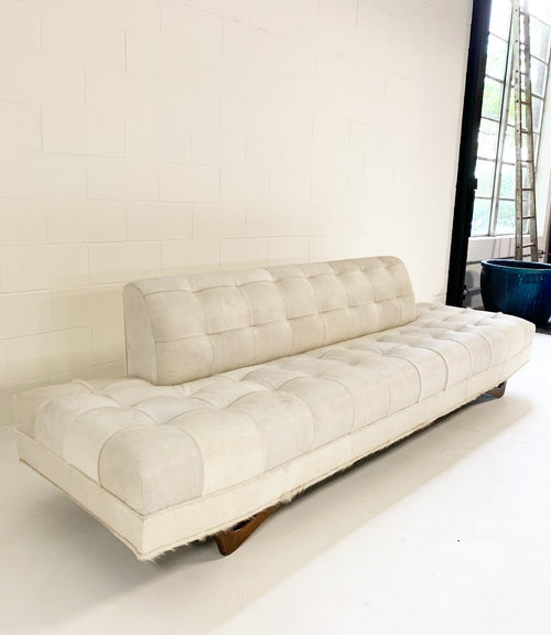 Sofa in Brazilian Cowhide - FORSYTH