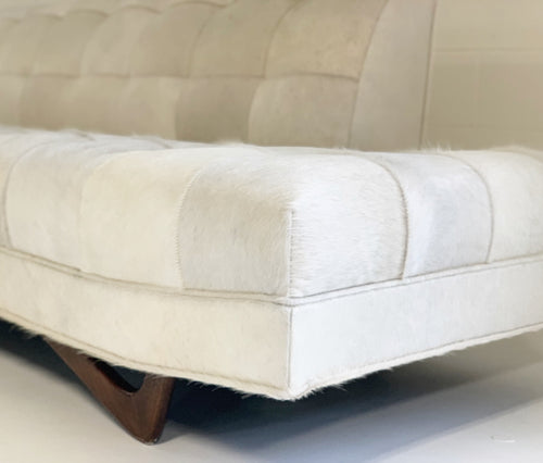 Sofa in Brazilian Cowhide - FORSYTH