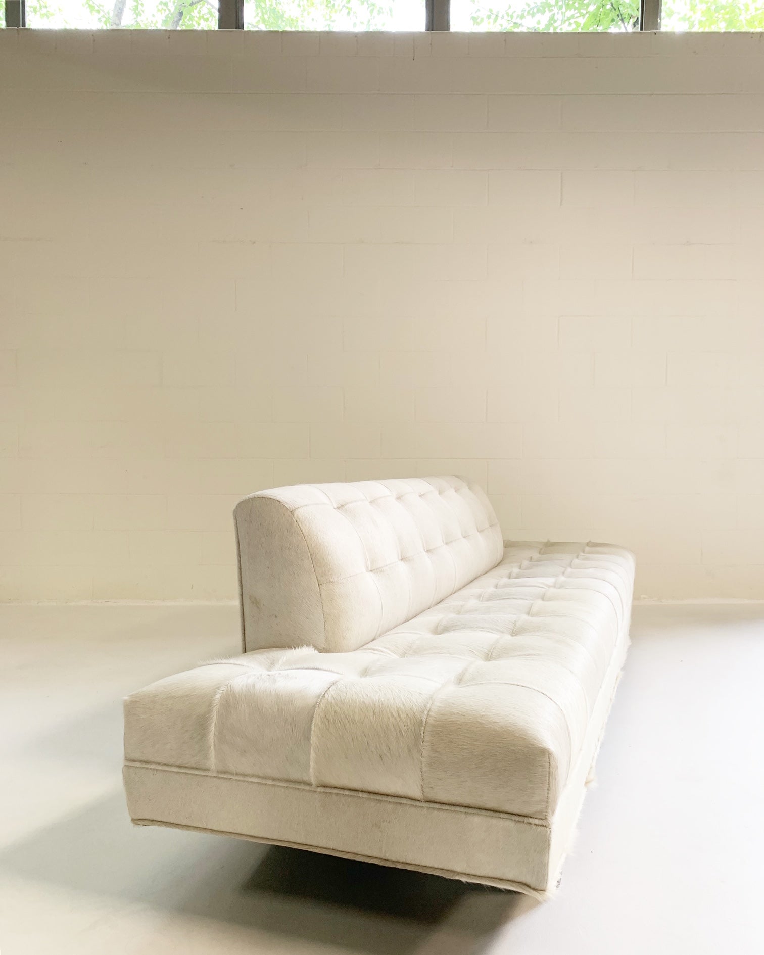 Sofa in Brazilian Cowhide - FORSYTH