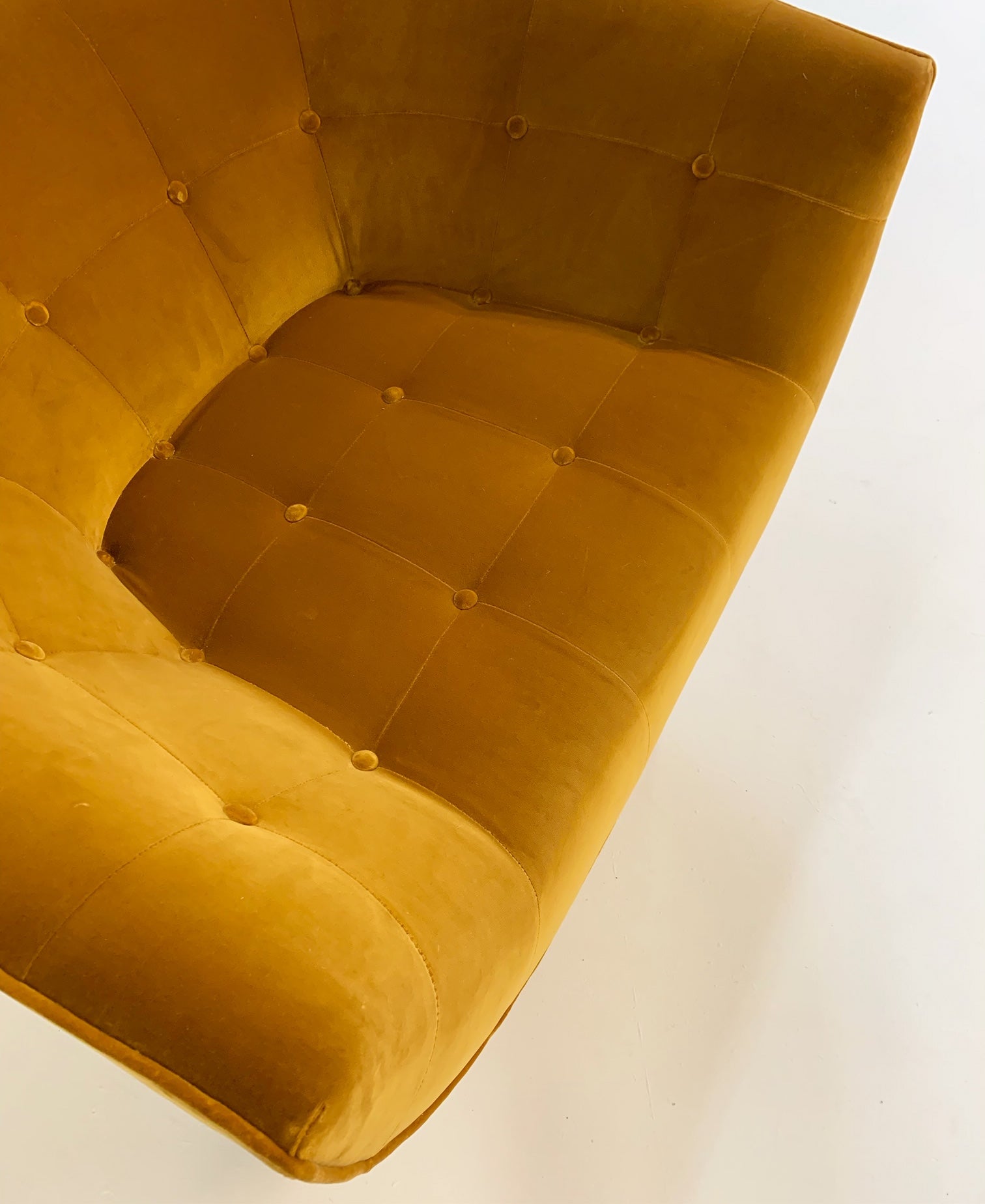 Swivel Lounge Chair in Loro Piana Velvet - FORSYTH