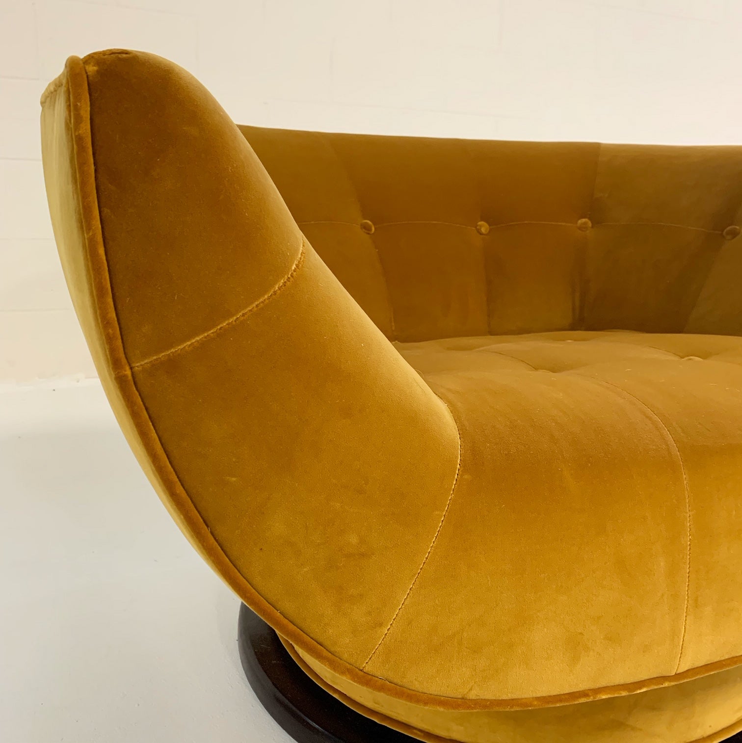 Swivel Lounge Chair in Loro Piana Velvet - FORSYTH
