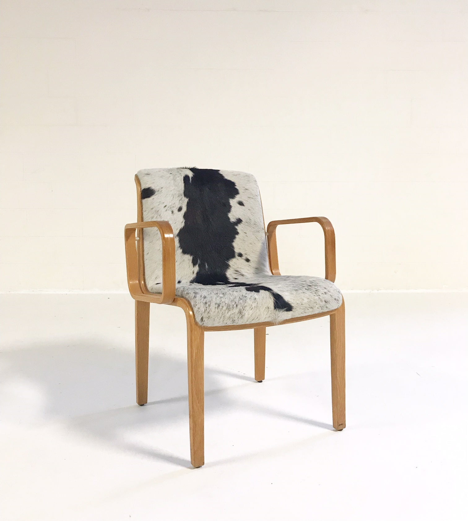 Armchair in Brazilian Cowhide - FORSYTH