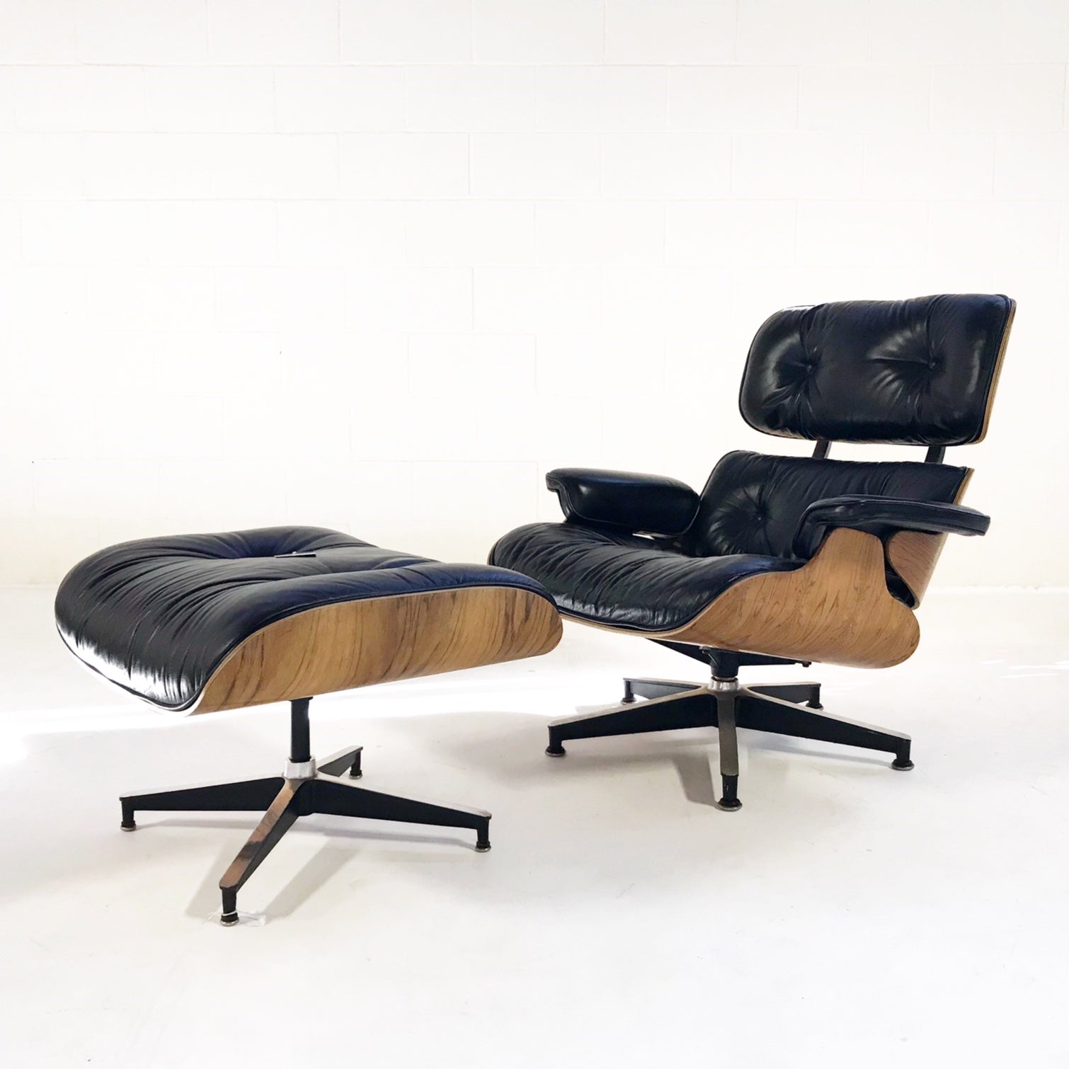 670 Lounge Chair and 671 Ottoman - FORSYTH