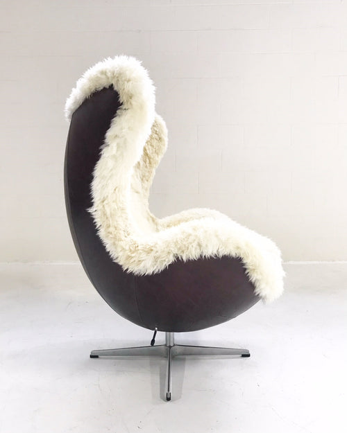 Egg Chair in Brazilian Sheepskin and Leather - FORSYTH