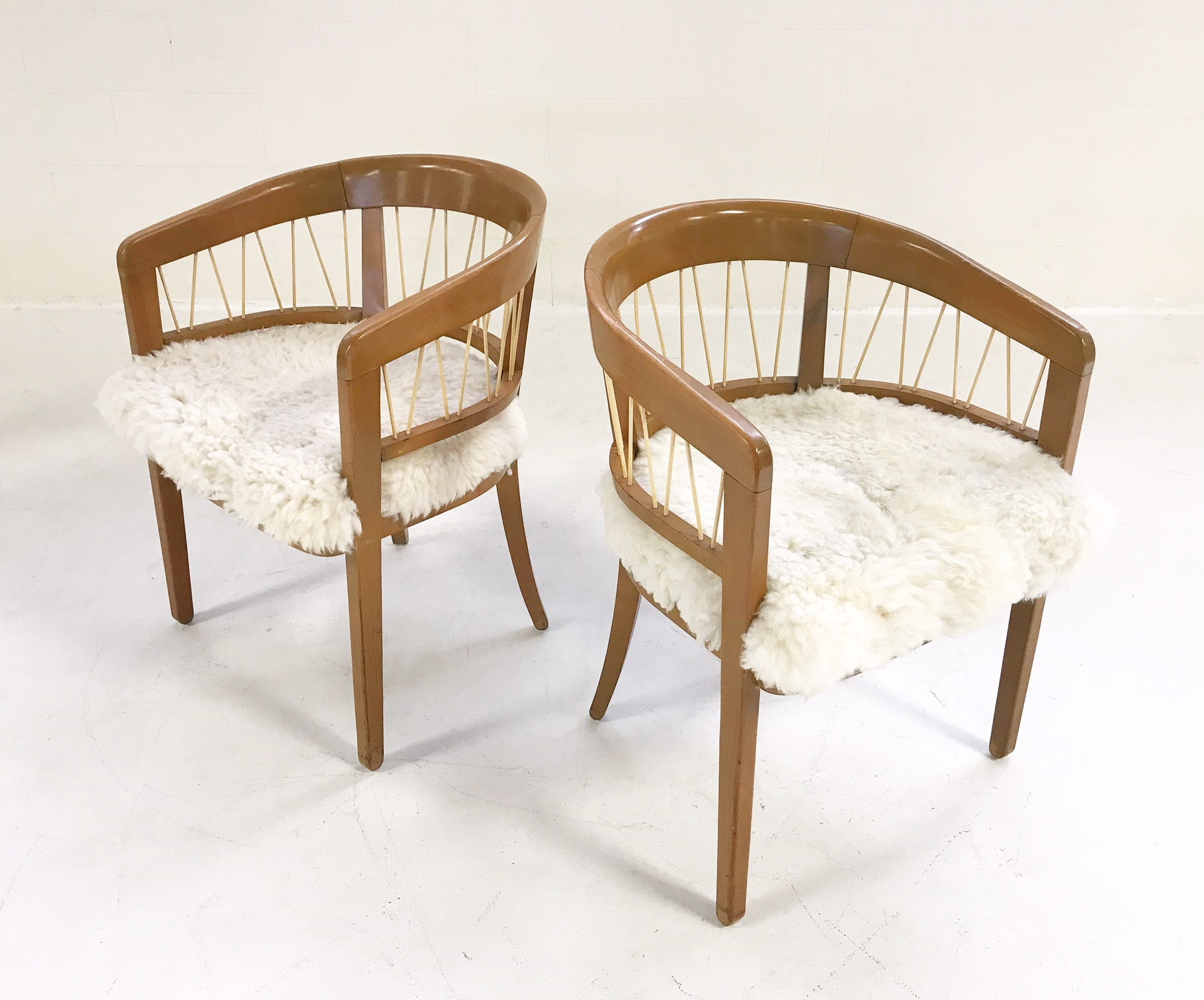 Armchairs in Brazilian Sheepskin, pair - FORSYTH
