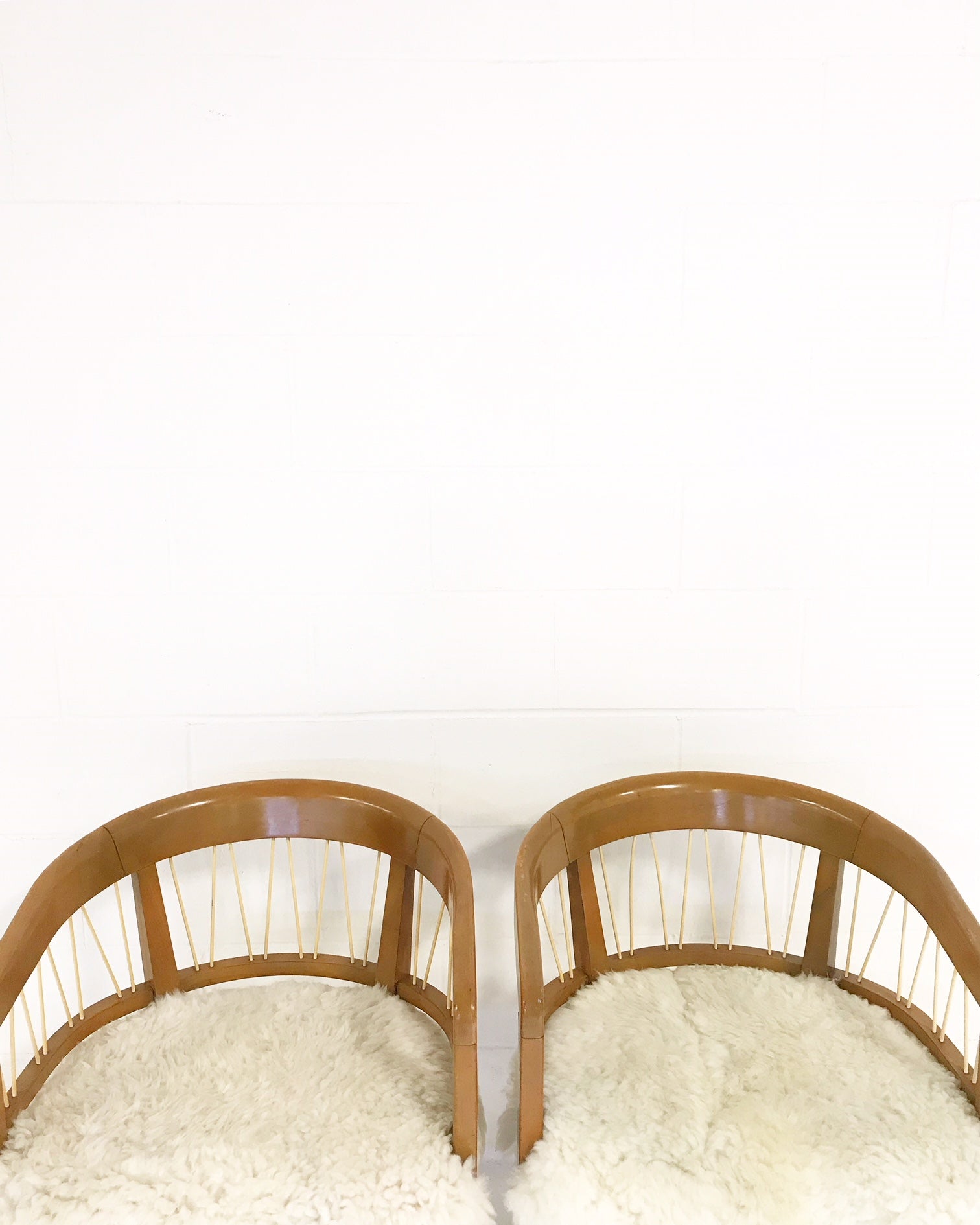 Armchairs in Brazilian Sheepskin, pair - FORSYTH