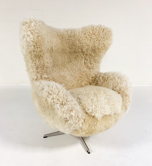 Egg Chair and Ottoman in California Sheepskin - FORSYTH