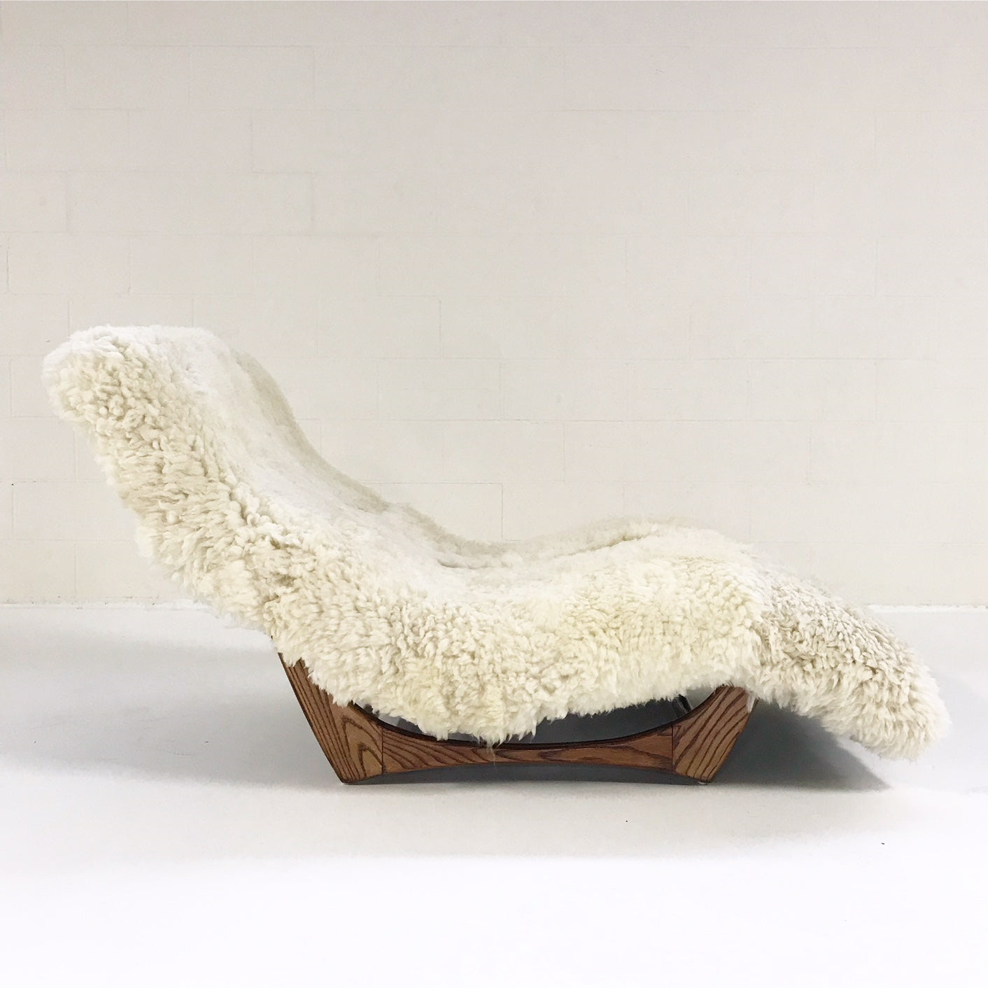 Wave Chaise Lounge in Brazilian Sheepskin - FORSYTH