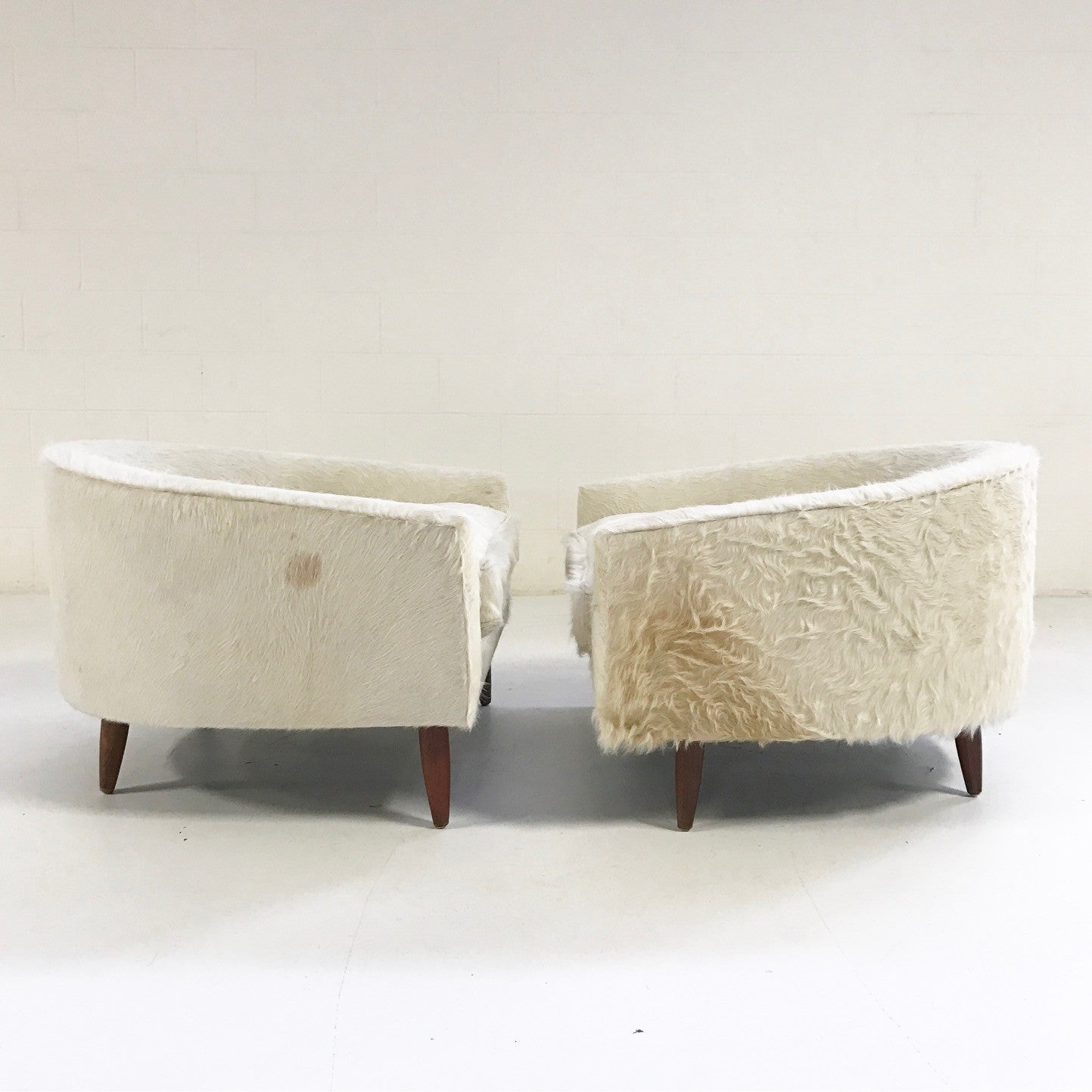 Cloud Chairs in Brazilian Cowhide, pair - FORSYTH