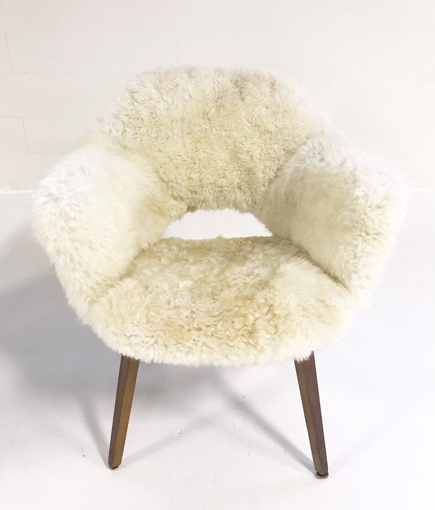 Executive Armchairs in Brazilian Sheepskin, pair - FORSYTH