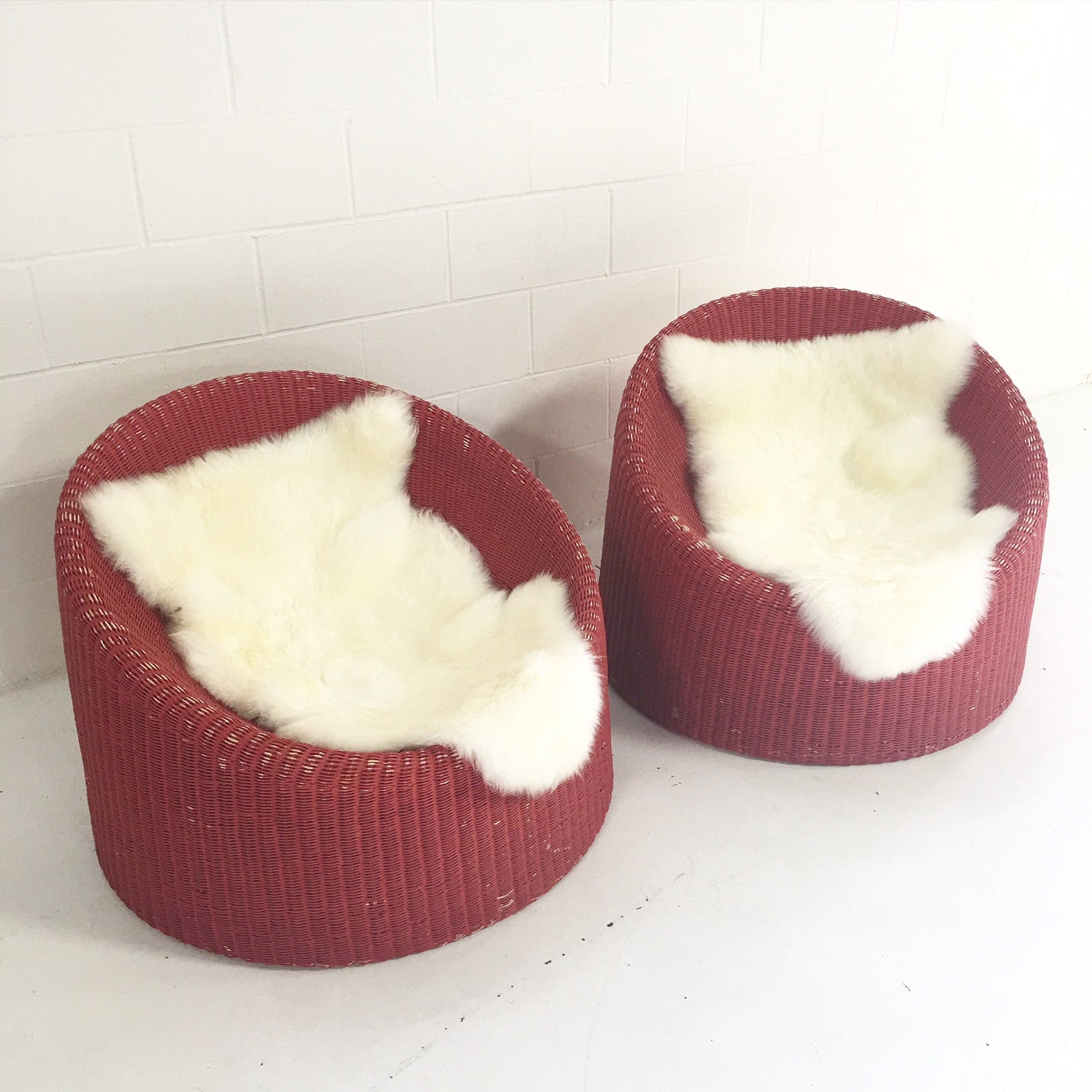 Rattan Lounge Chairs with Sheepskins, pair - FORSYTH