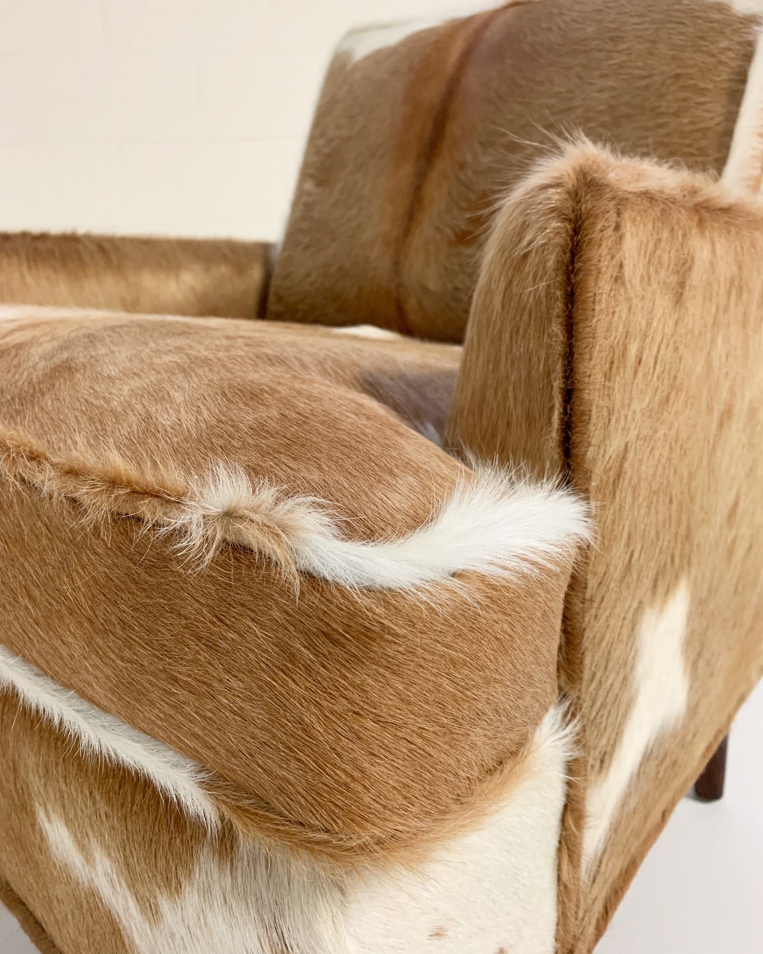 Lounge Chairs in Brazilian Cowhide, pair - FORSYTH