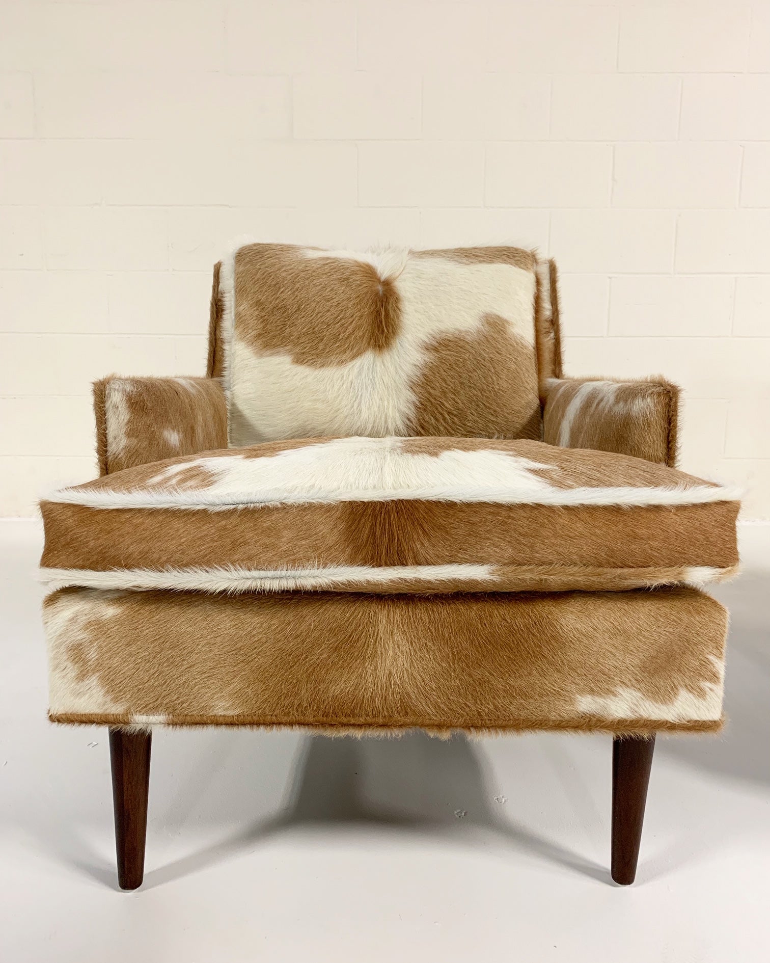 Lounge Chairs in Brazilian Cowhide, pair - FORSYTH