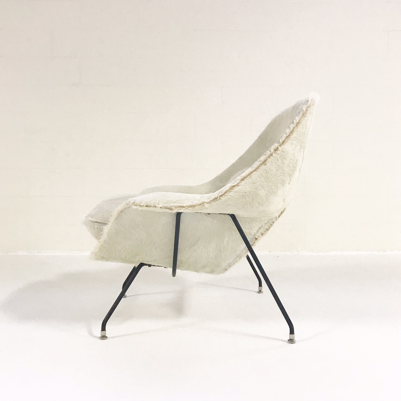 Womb Chair in Brazilian Cowhide - FORSYTH