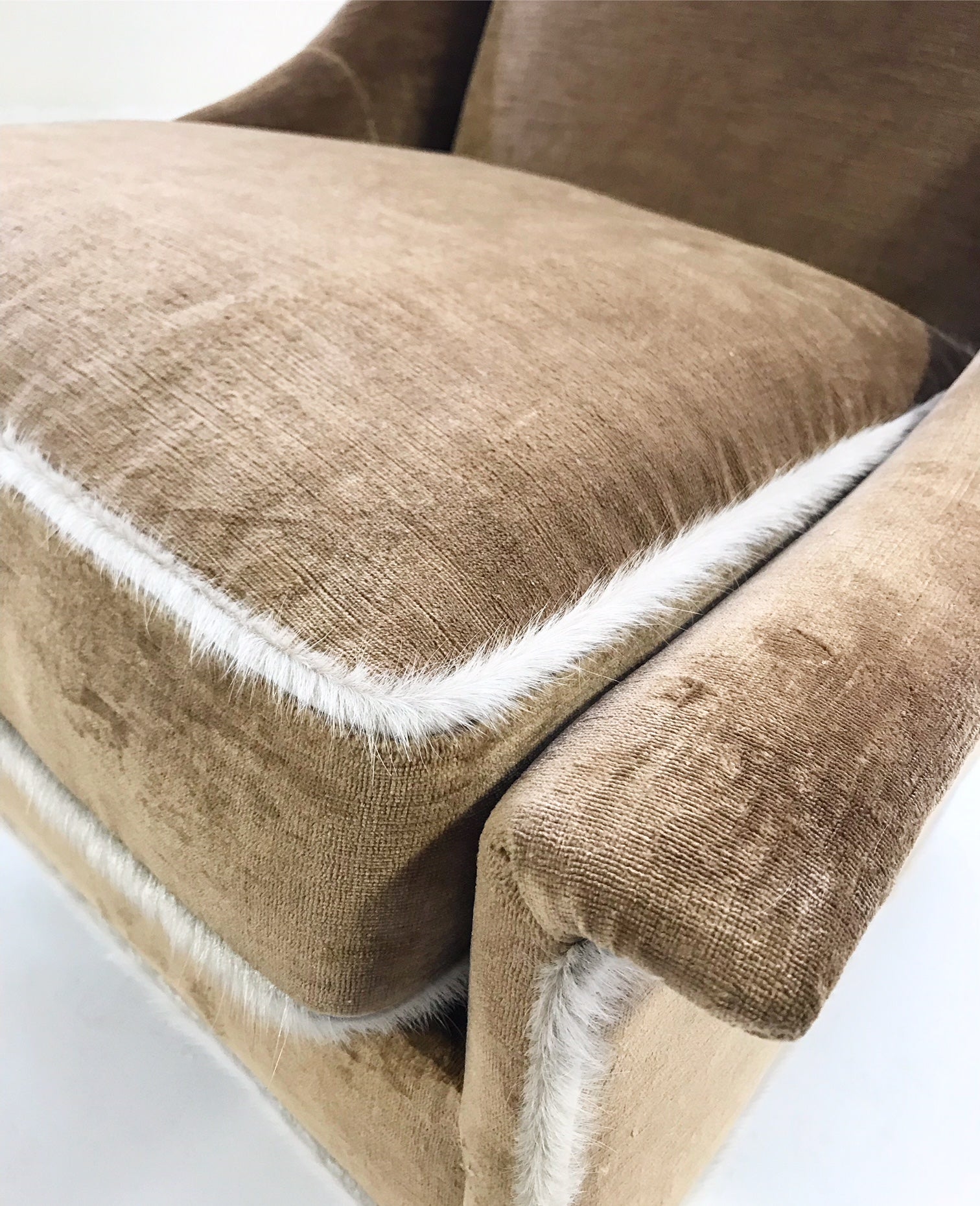 Lounge Chair and Ottoman in Ralph Lauren Linen Velvet - FORSYTH