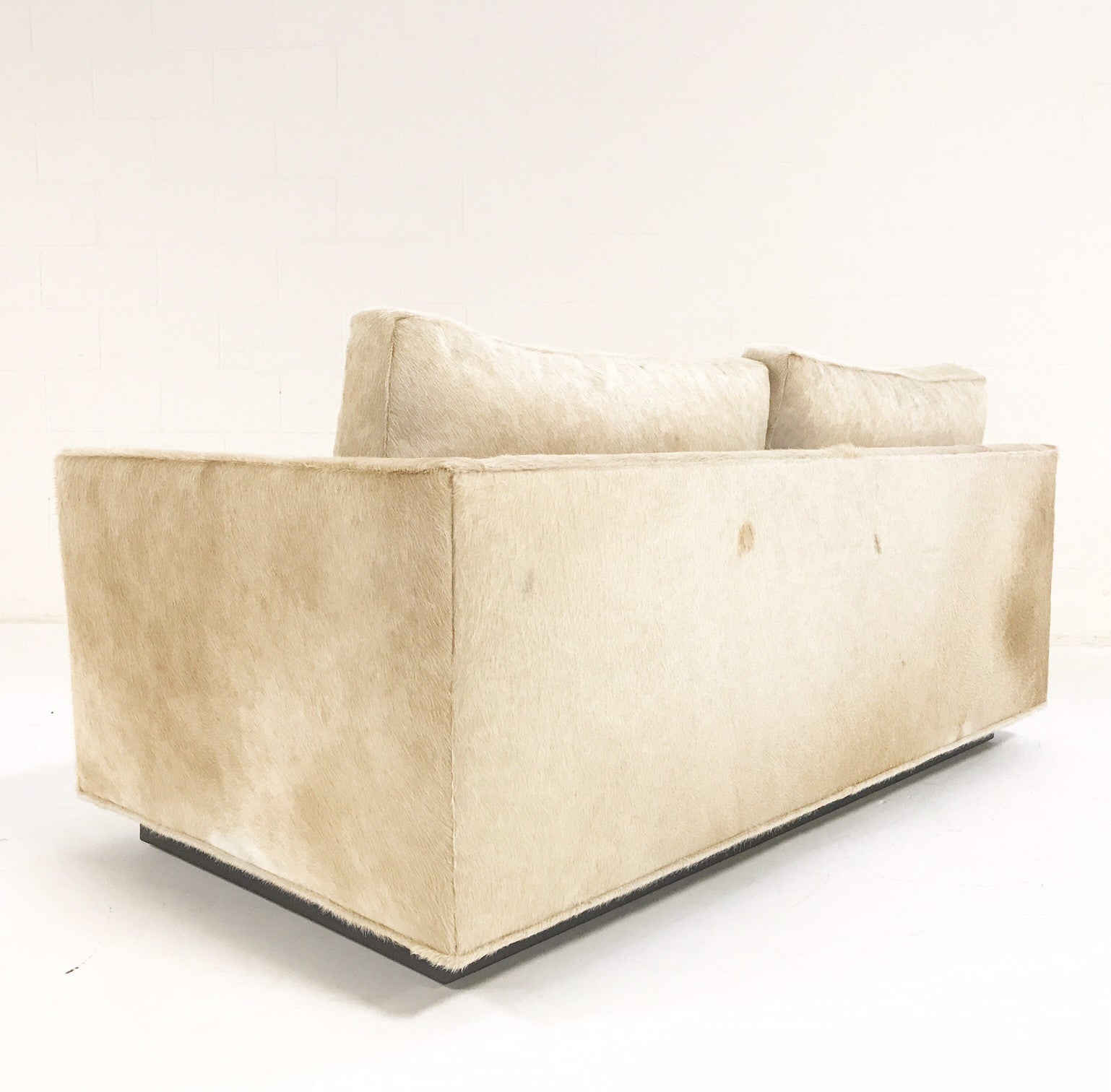 Loveseat in Brazilian Cowhide - FORSYTH