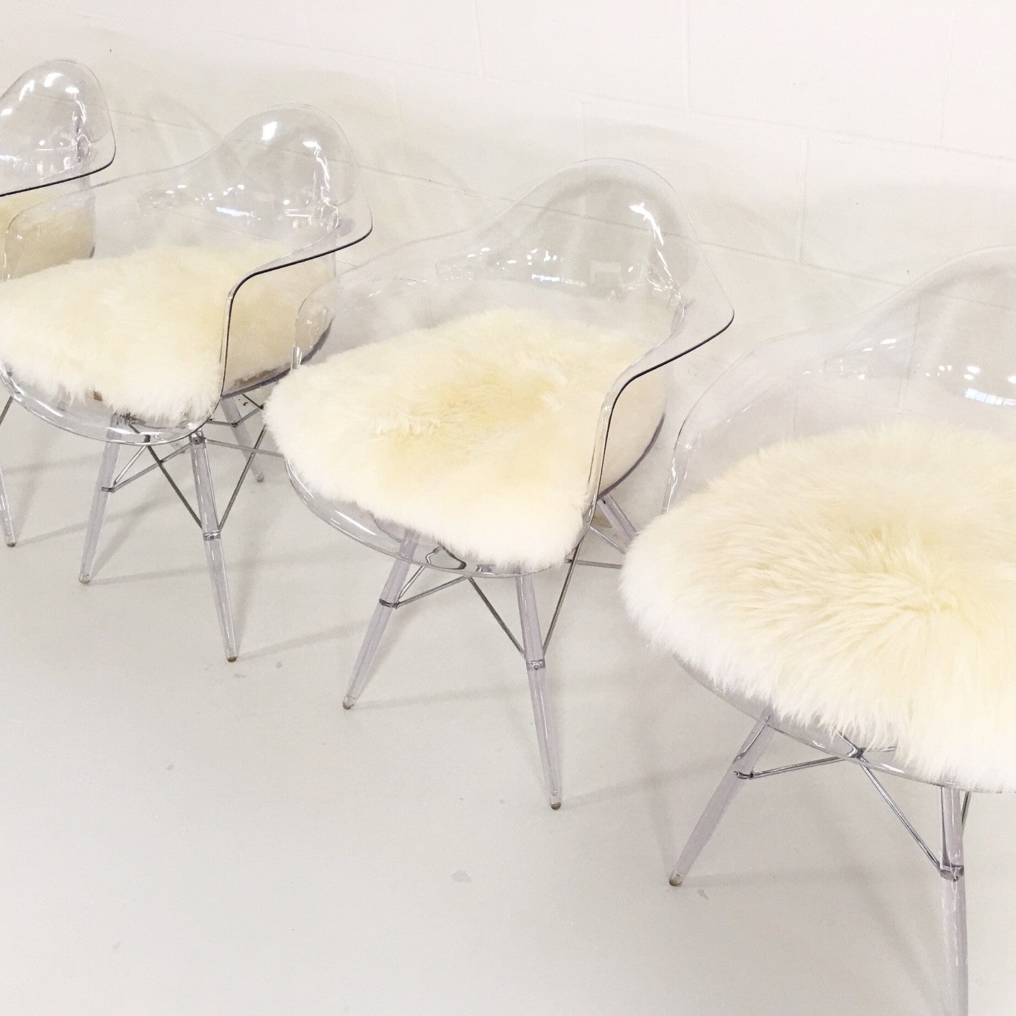 Mid-Century Style Lucite Chairs with Sheepskin Cushions, set of 4 - FORSYTH