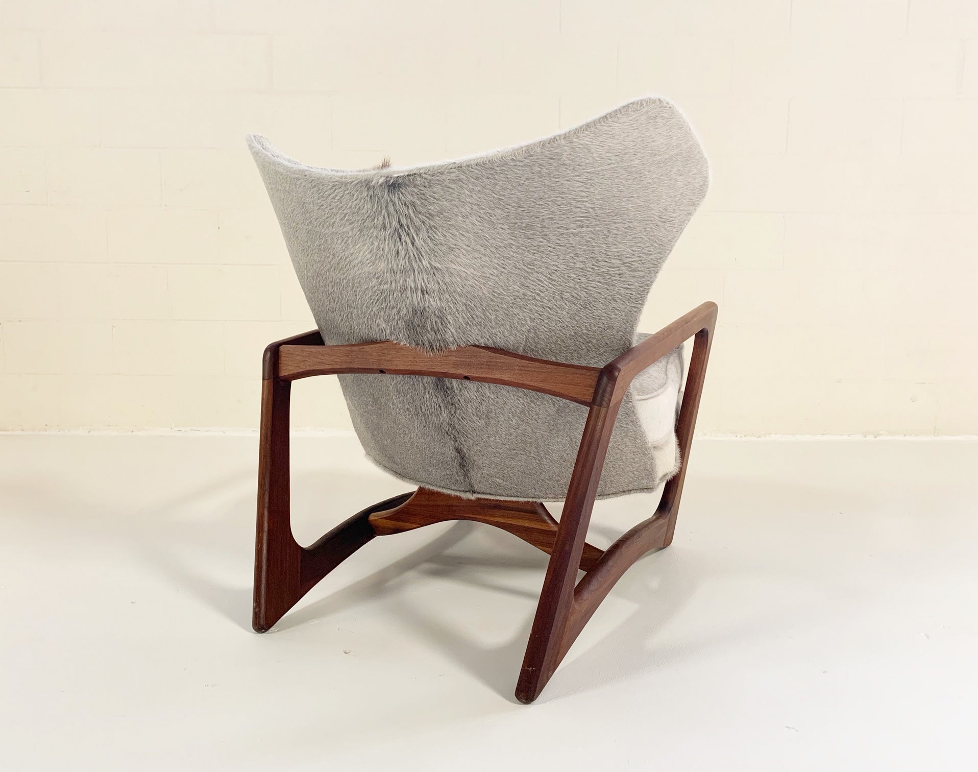 Model 2466-C Lounge Chair in Brazilian Cowhide - FORSYTH