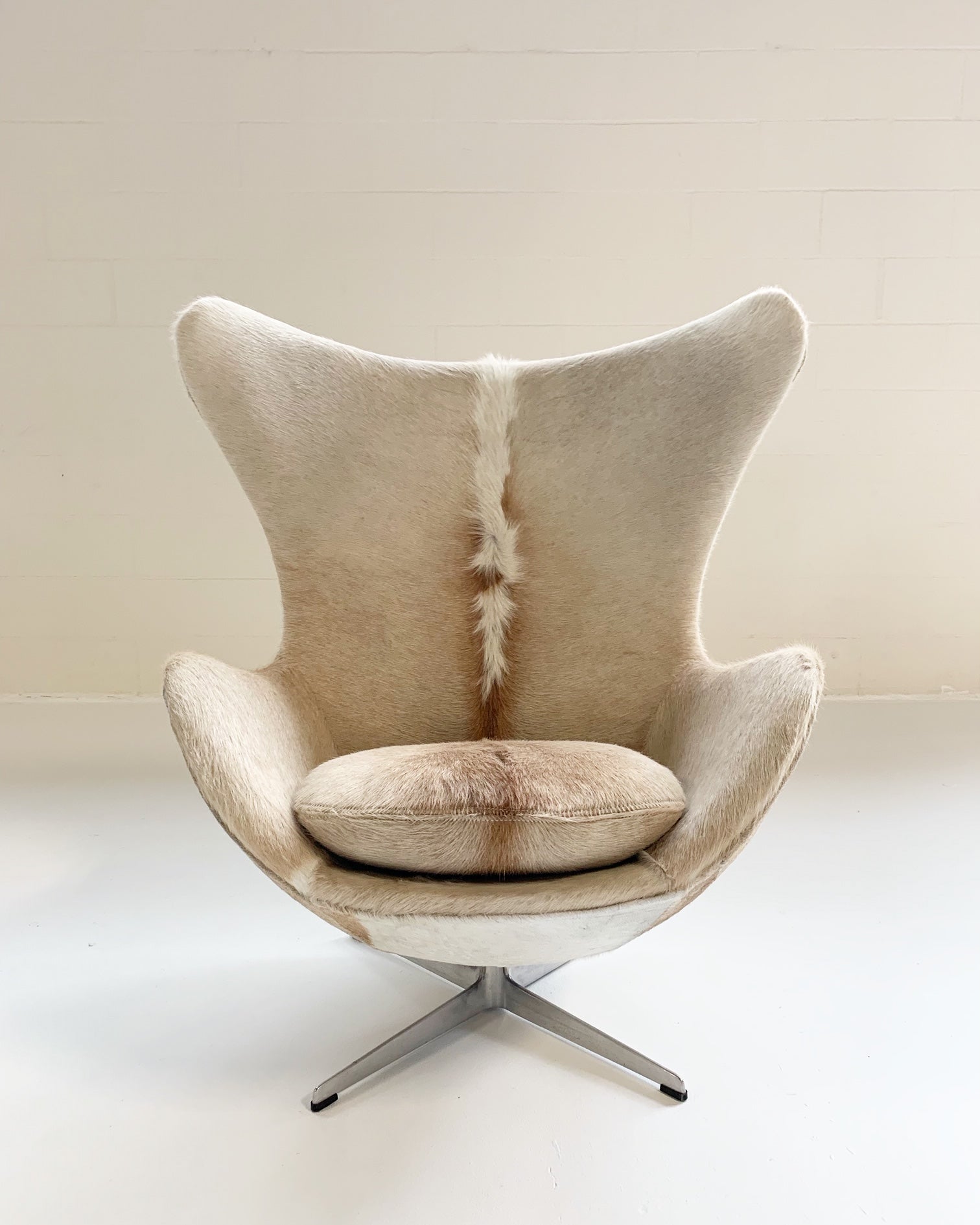 Egg Chair in Brazilian Cowhide - FORSYTH