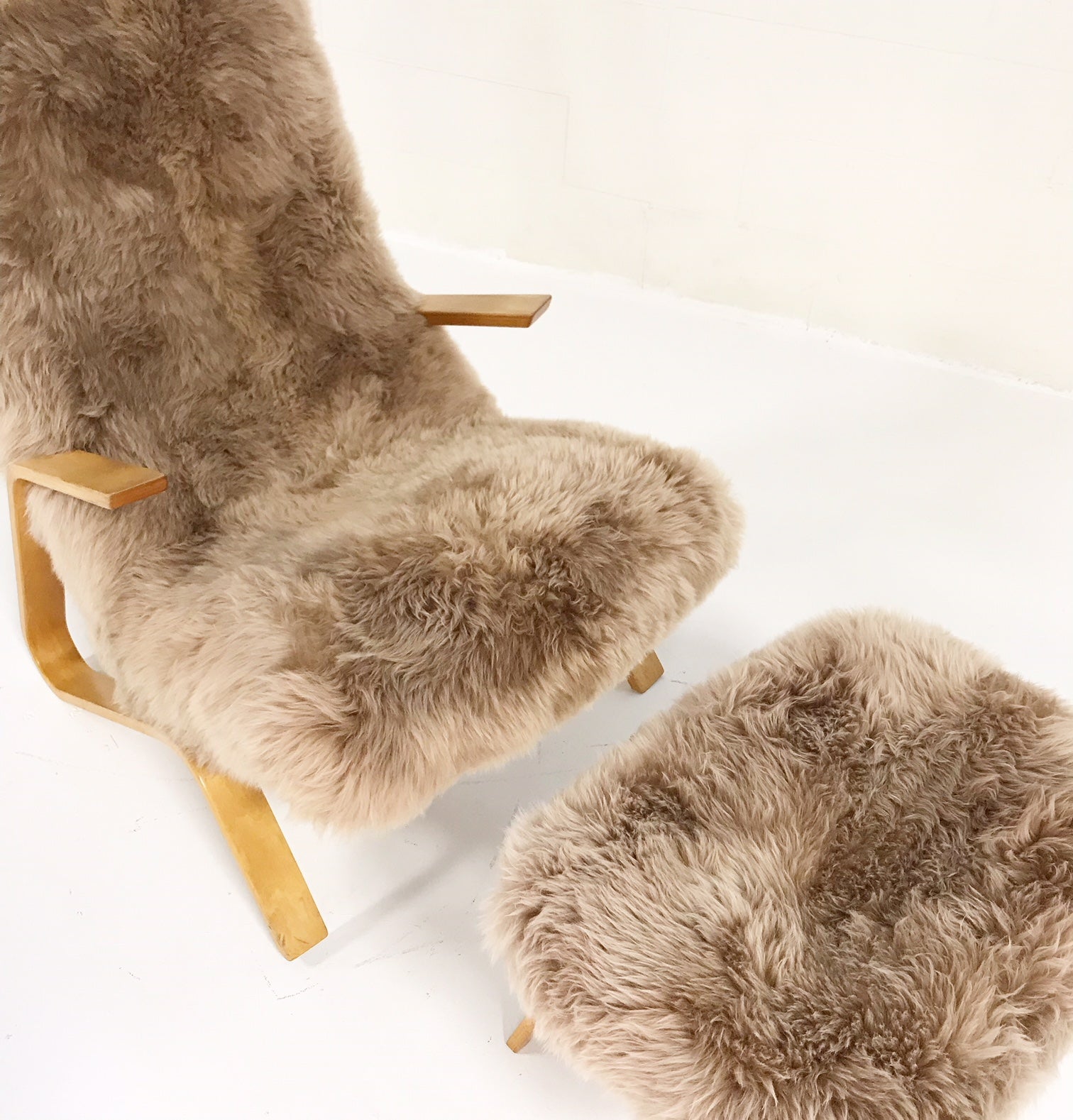 Grasshopper Chair and Ottoman in New Zealand Sheepskin - FORSYTH