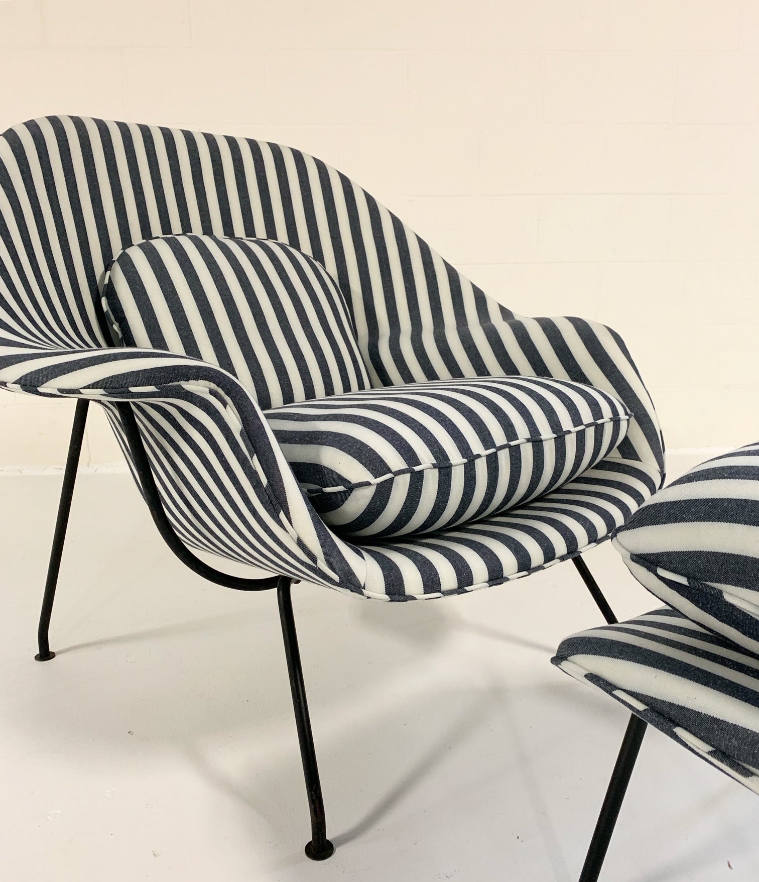 Eero Saarinen Womb Chair and Ottoman - FORSYTH