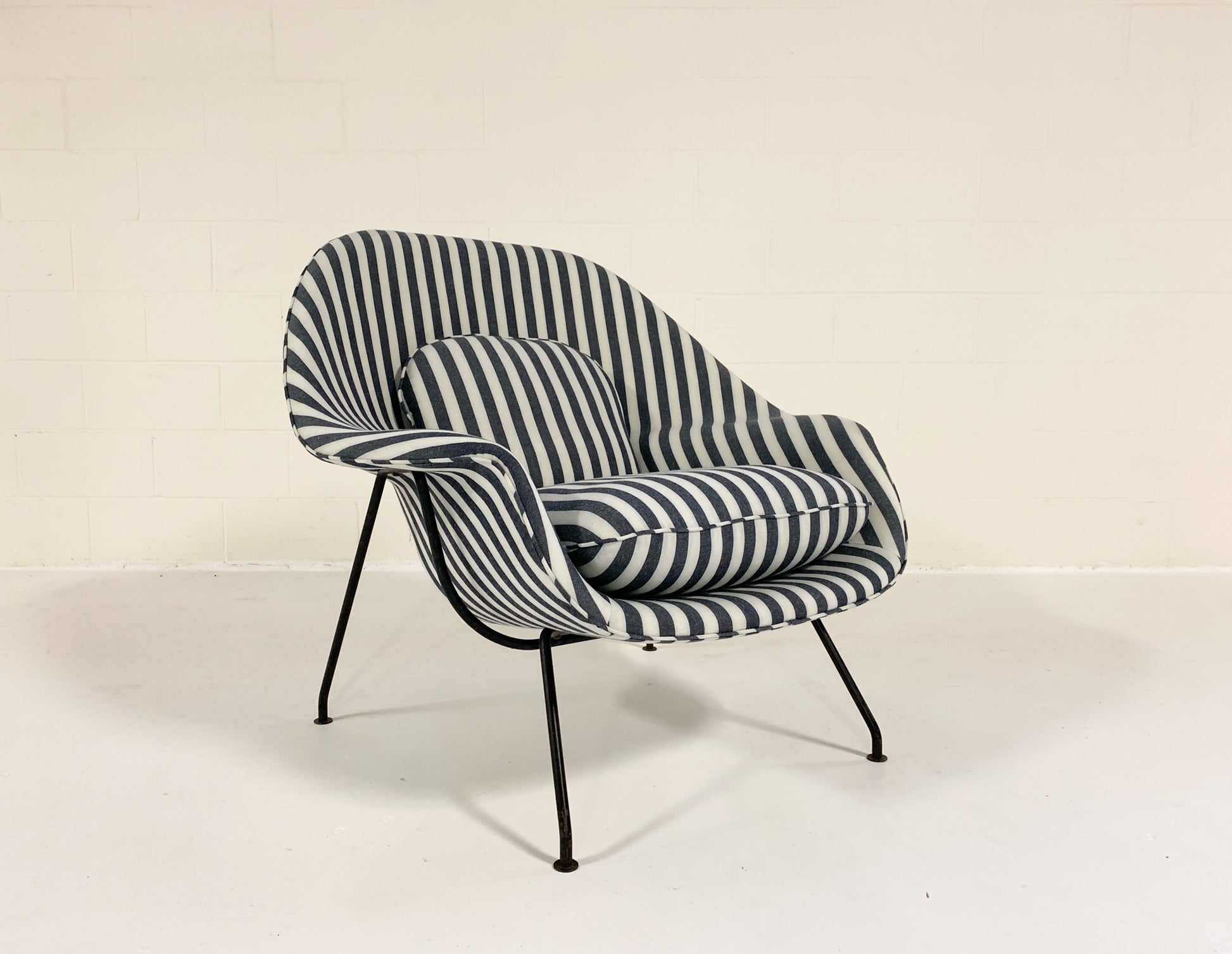 Eero Saarinen Womb Chair and Ottoman - FORSYTH