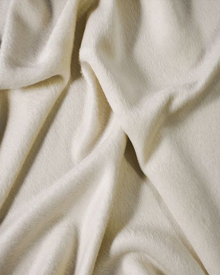 Suave - White